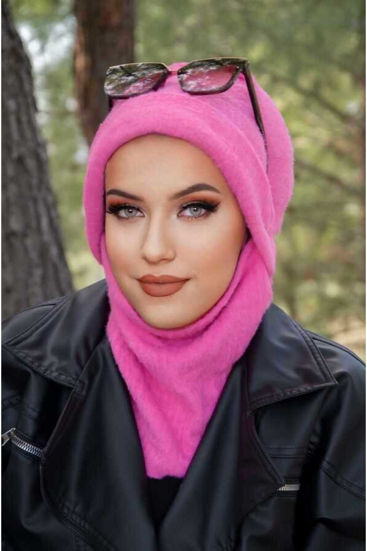 Aişe tesettür-Pink Masked Beanie 4