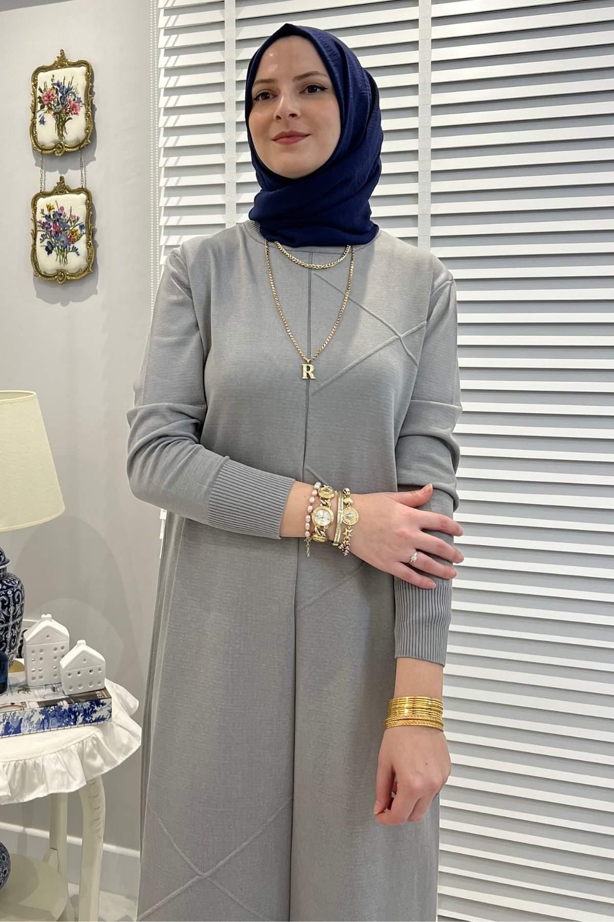 Rabia Şamlı-Armağan Gray Knitwear Dress 2