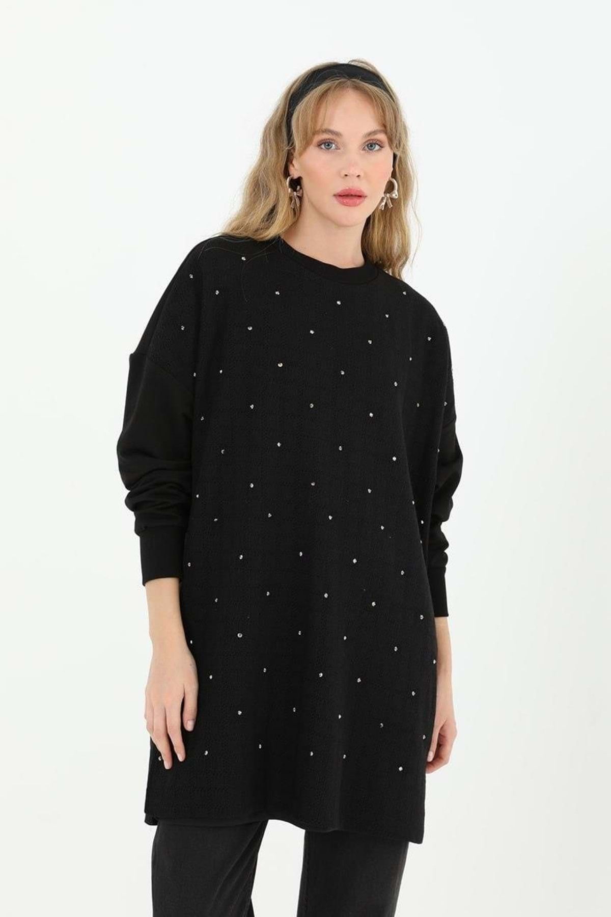 Puane-25K10579 Black Tunic - Staple Detail, Model 2 2