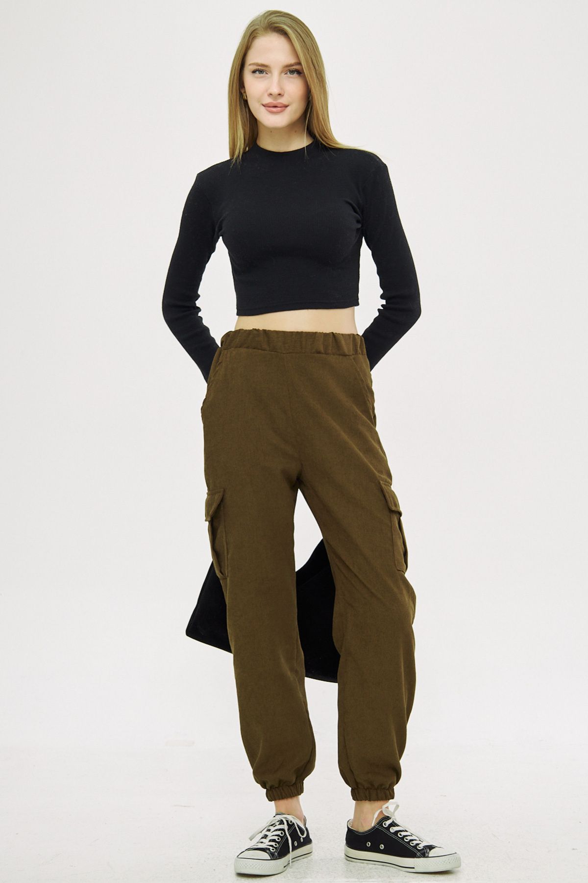 armonika-Women's Dark Khaki Velvet Thin Corduroy Cargo Pants with Elastic Waist and Legs Arm-25K 001035 2