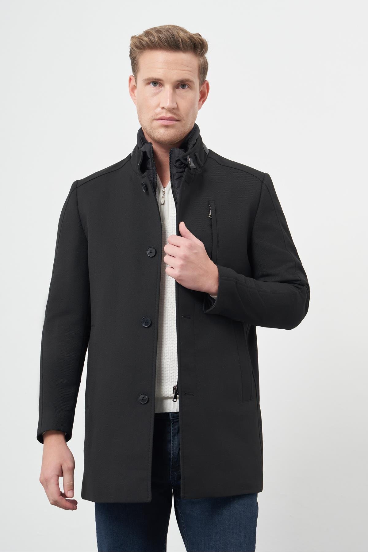 İmza  Siyah Kaşe Kürklü Yaka Düz Tek Yırtmaç Tam Kapitone Astar Slim Fit Classic Palto 1005245102 - Görsel 3