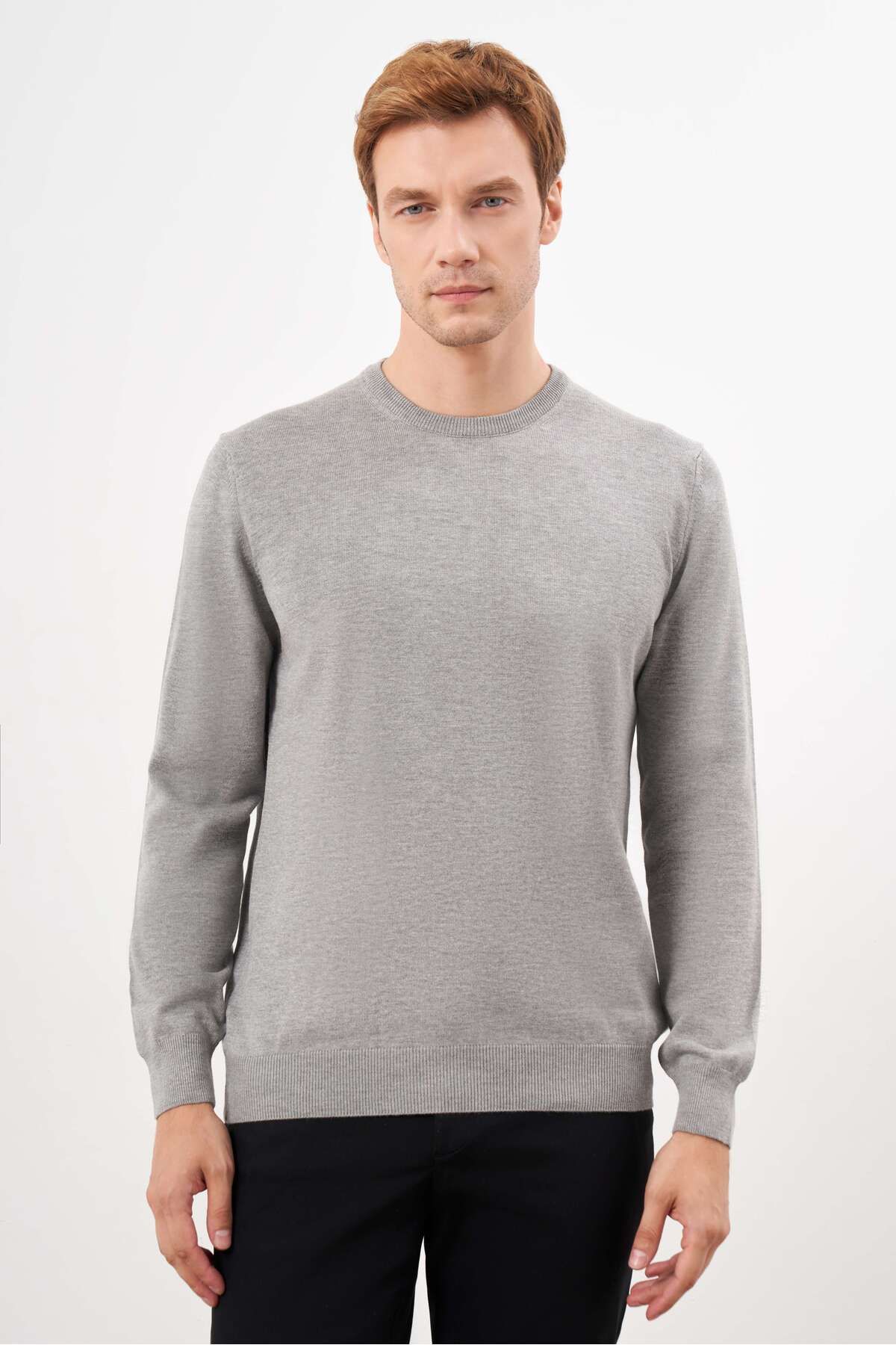 Morven-Сив пуловер от трикотаж Basic Dynamic Fit Relaxed Cut Over Dekolte в подаръчна кутия 2