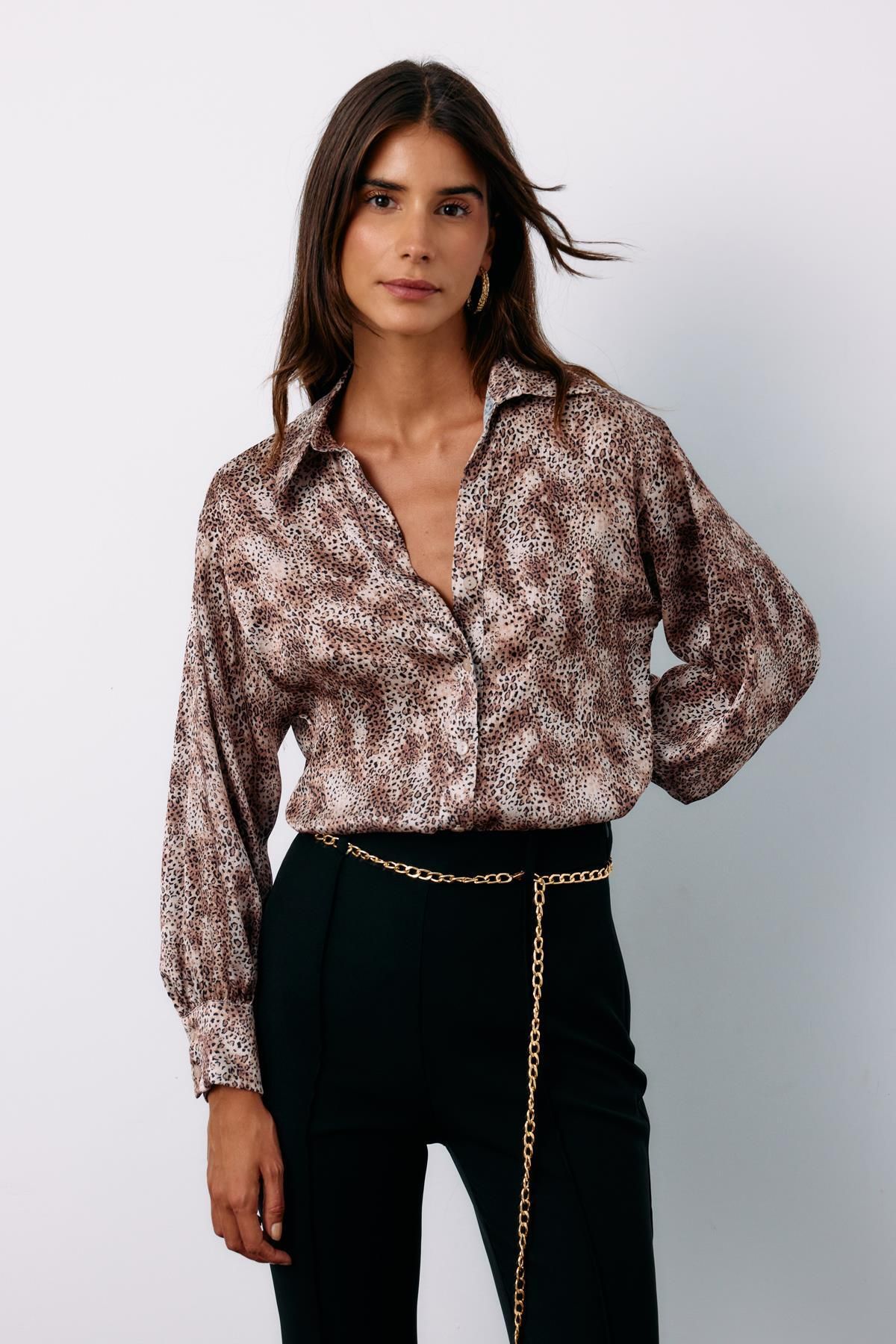 Sateen-Camel Leopard Patterned Shirt 3