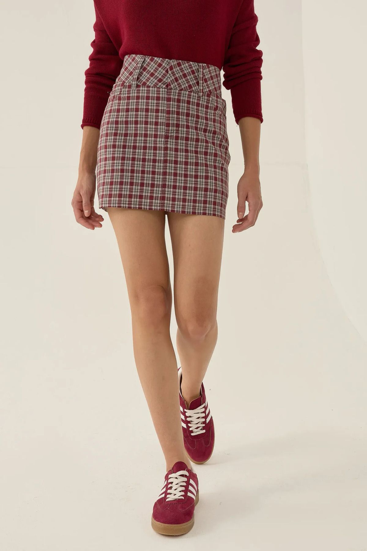 Hiccup-Skirt - Red - Mini 2