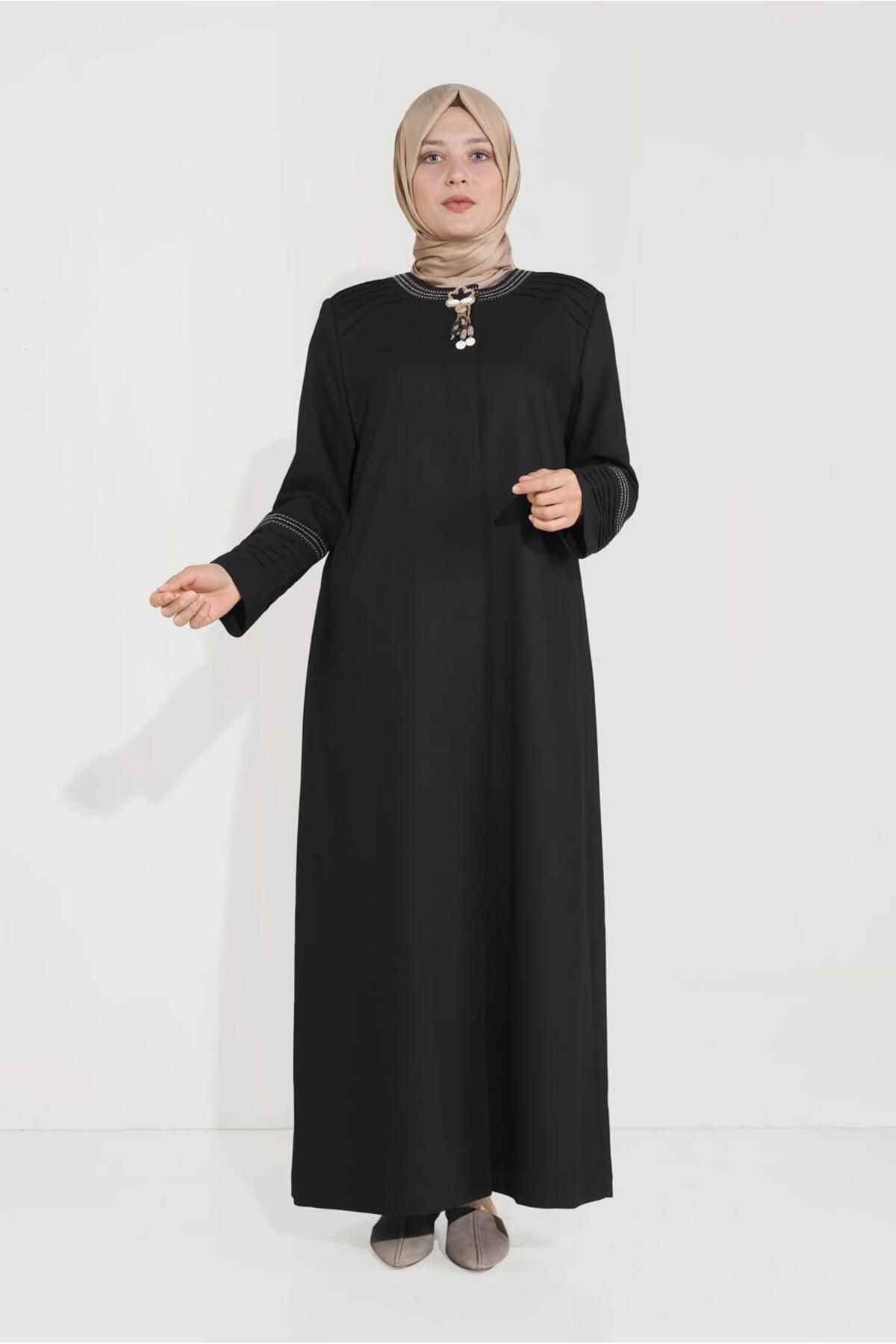 مانتو با بروشت روی یقه 10233 Alvina