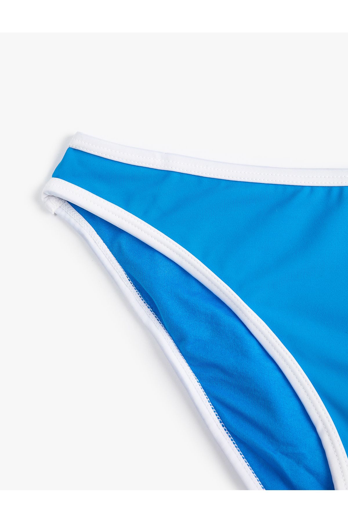 Koton-Basic Bikini Bottom with Piping Detail Normal Waist 3