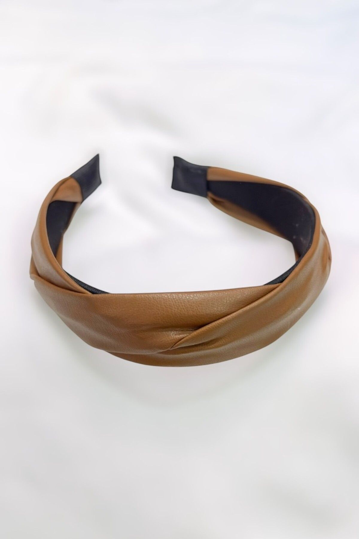 PETEK AKSESUAR-Leather Bowged Crown Hair Band 1