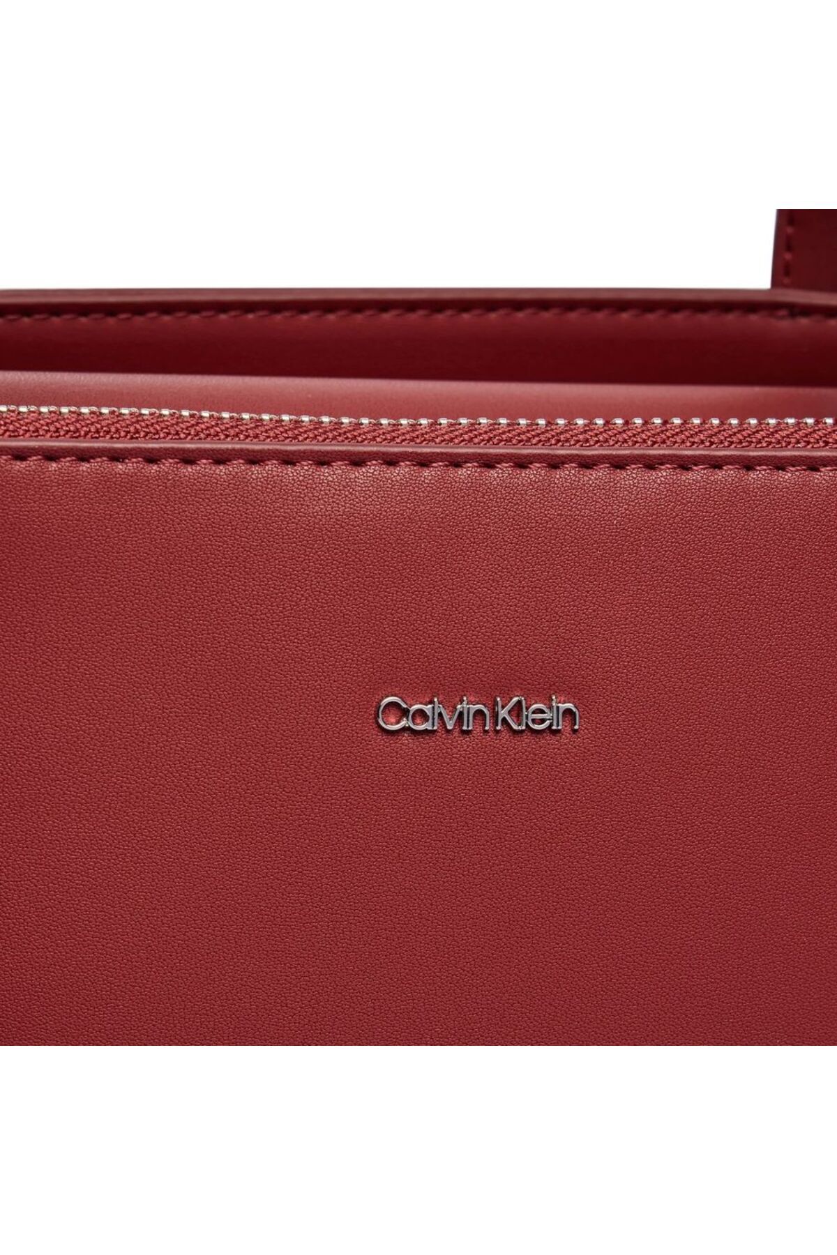 Calvin Klein-Torba CK Must Medium Tote – stylowa i praktyczna 5