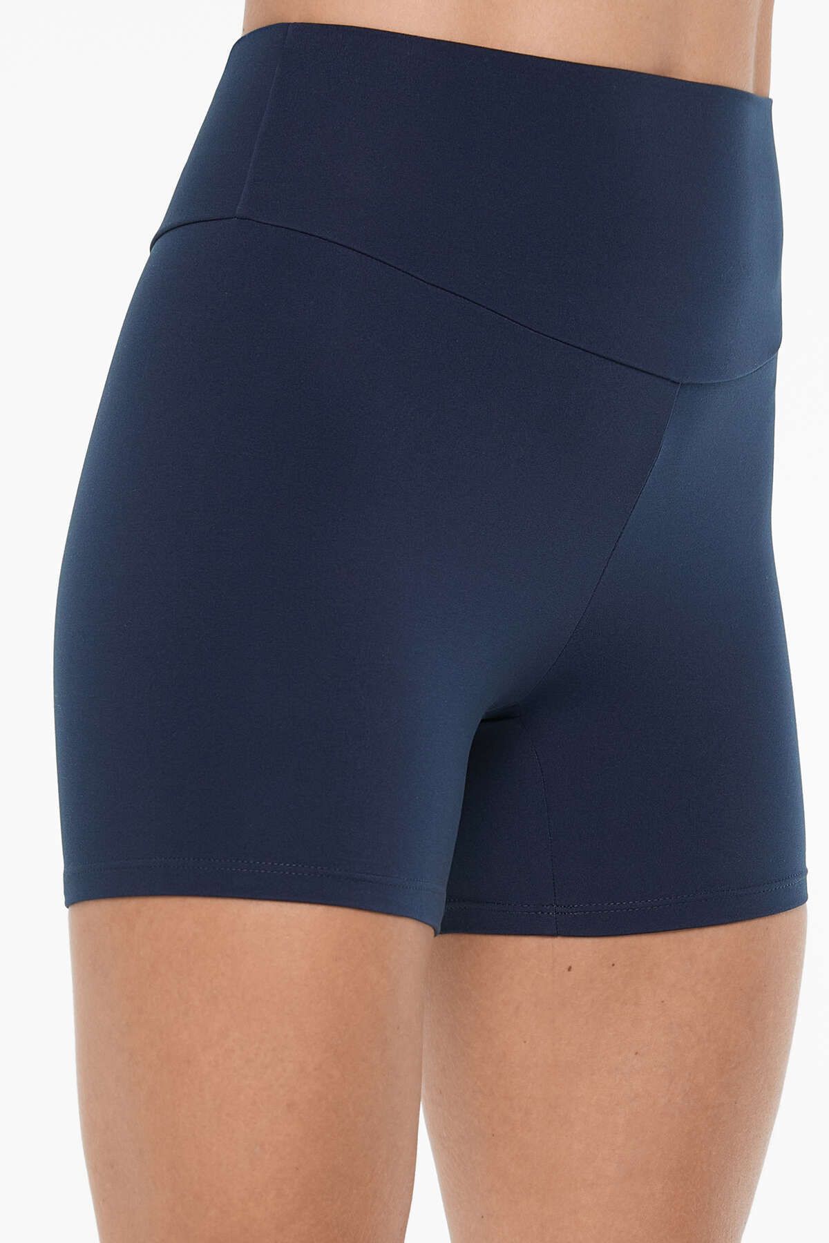 Oysho-10 cm Comfortlux High Rise Hot Pants 6