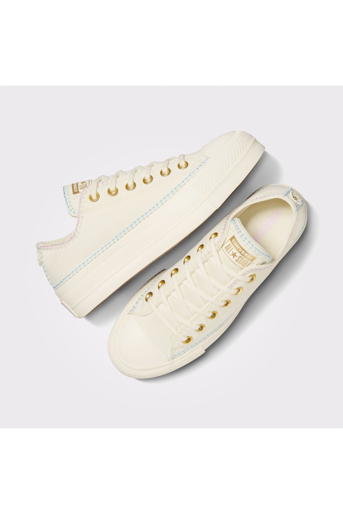 converse-Chuck Taylor All Star Lift Unisex Beige Platform Sneaker 3