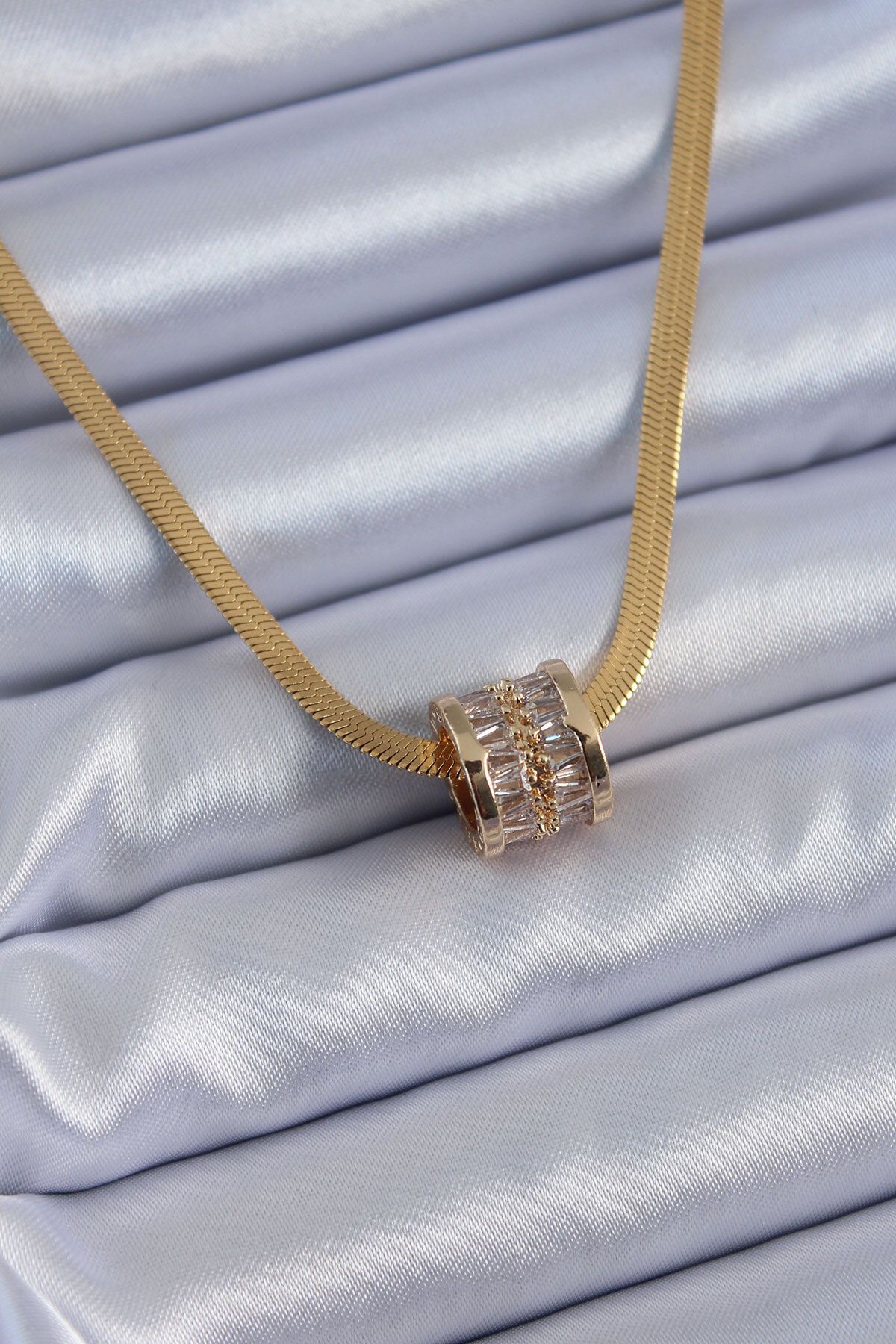 Clariss 316L Çelik Gold Renk İtalyan Zincir Model Zirkon Taşlı Kadın Kolye