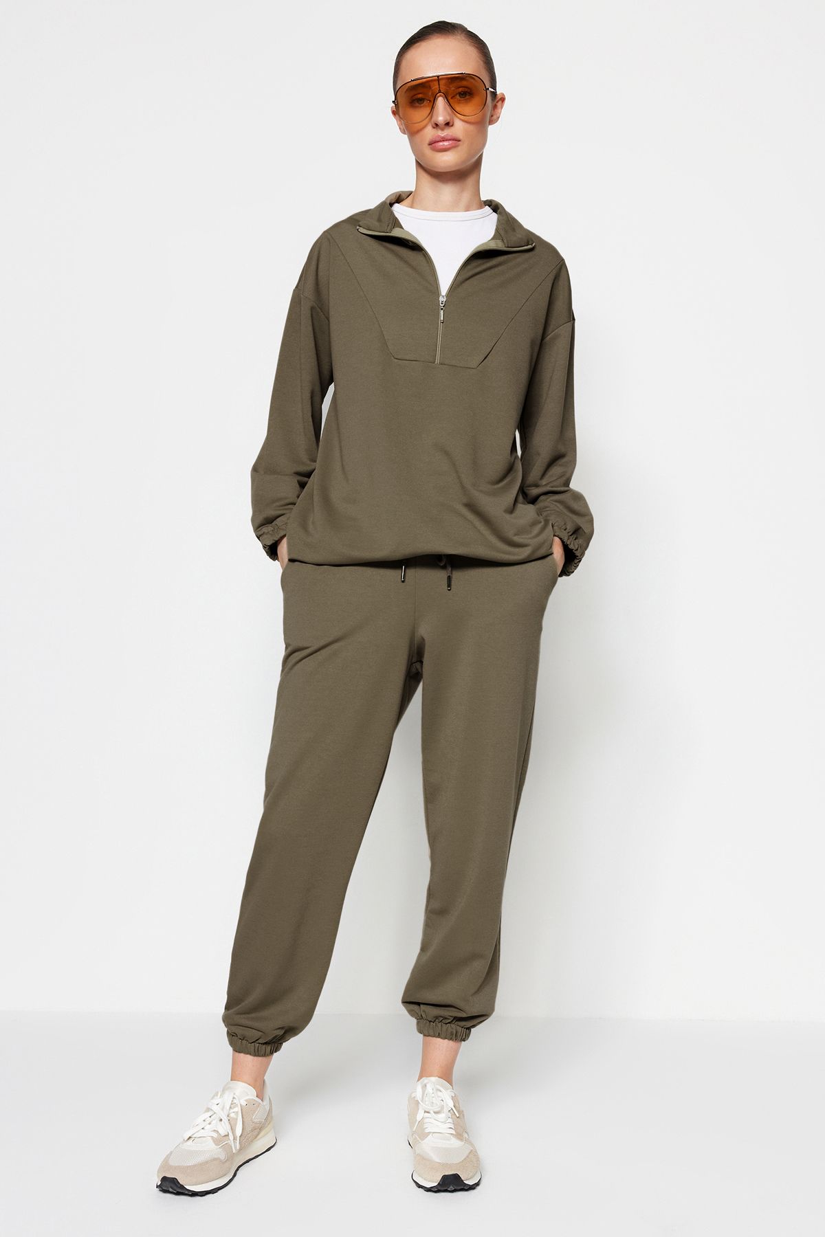 complete the look image