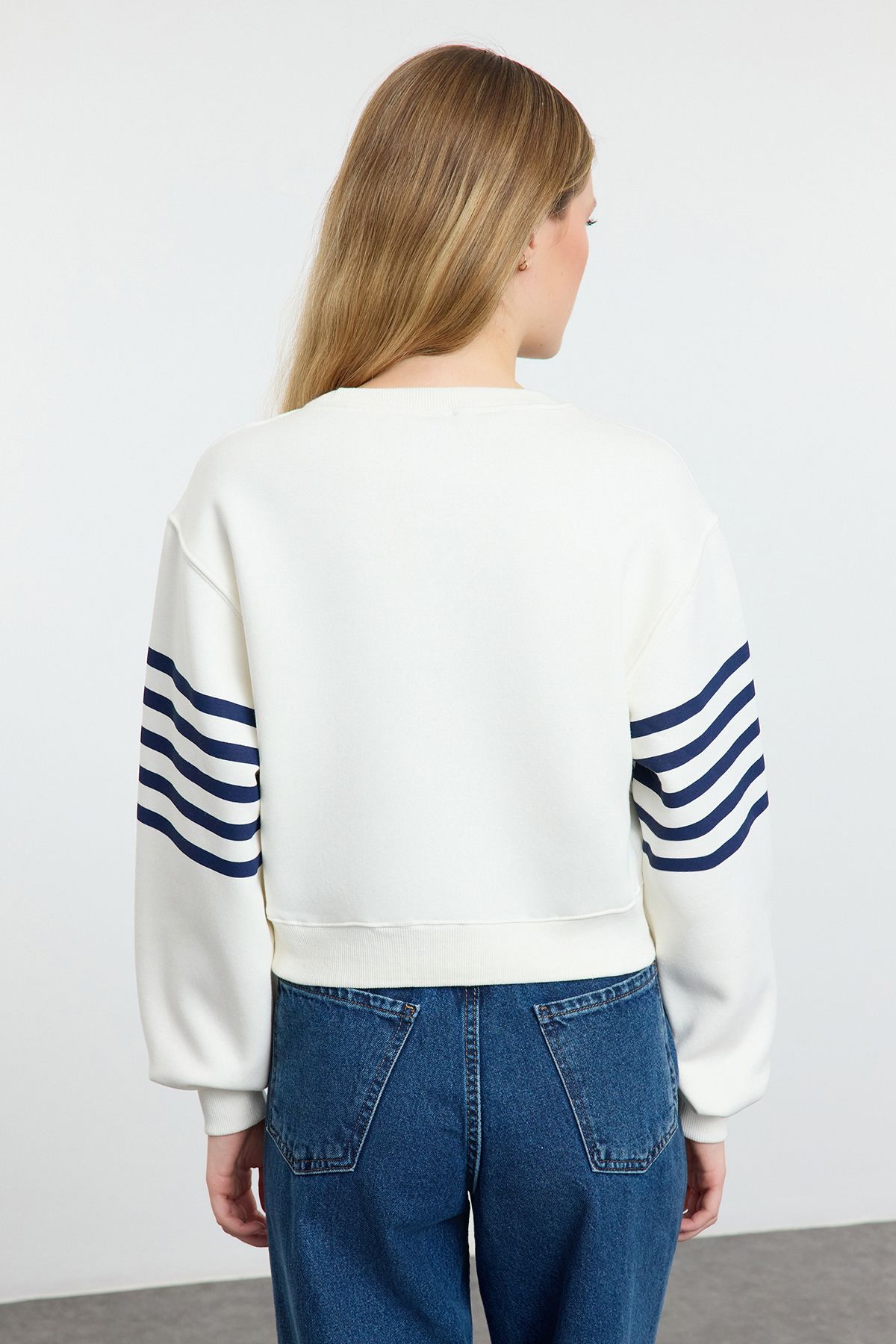 Trendyol Collection-Knitted Ecru Striped Sweatshirt - Regular Fit Twoaw25Sw00293 10