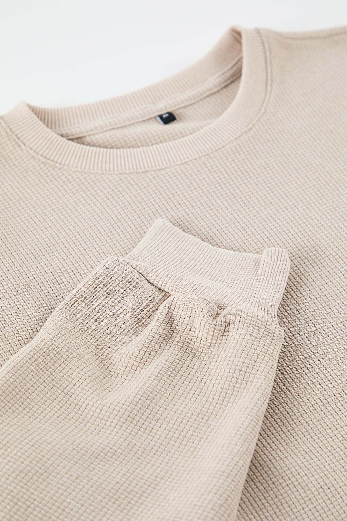 Trendyolmilla  Camel Oversize/Geniş Kesim Bisiklet Yaka Şardonsuz Sweatshirt TMNAW25SW00194 - Görsel 3