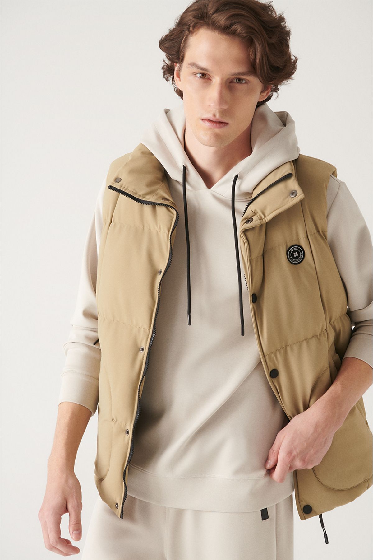 جلیقه بادی ضد باد مردانه Avva Beige Goose Down A22y6500