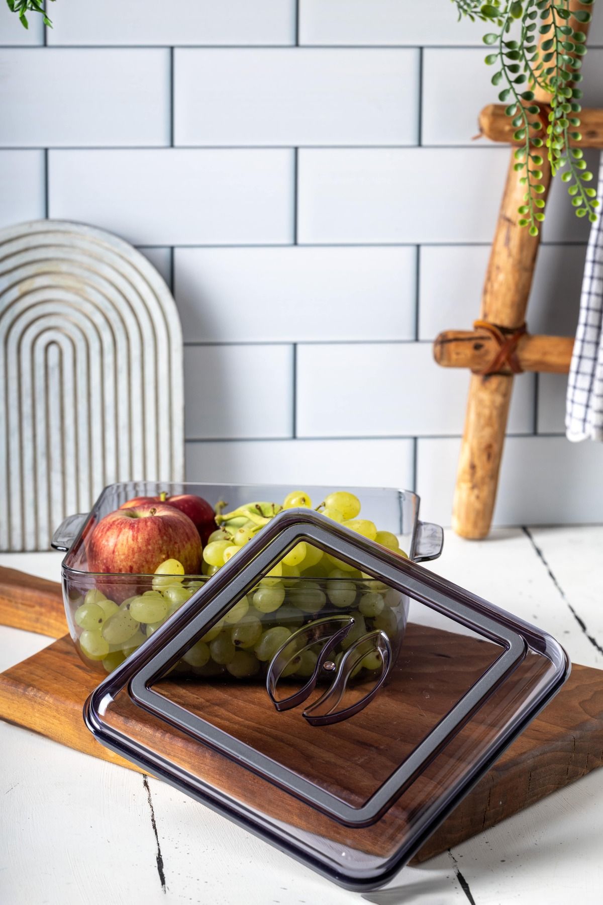 NY HOME-Square Storage Container with Crystal Lid 2 Lt 2