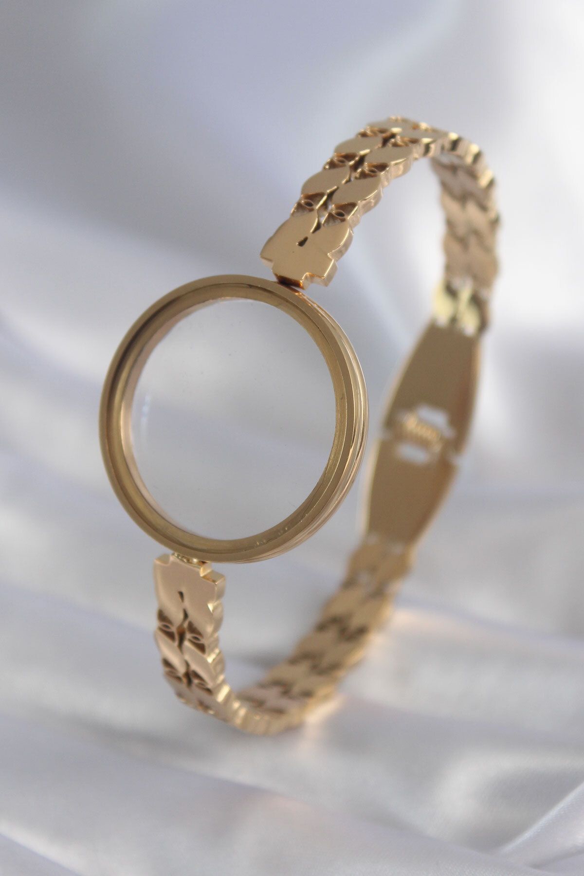 BirdoluSepet 316L Çelik Gold Renk Arpa İşleme Açılabilir Fanus Model Kadın Kelepçe