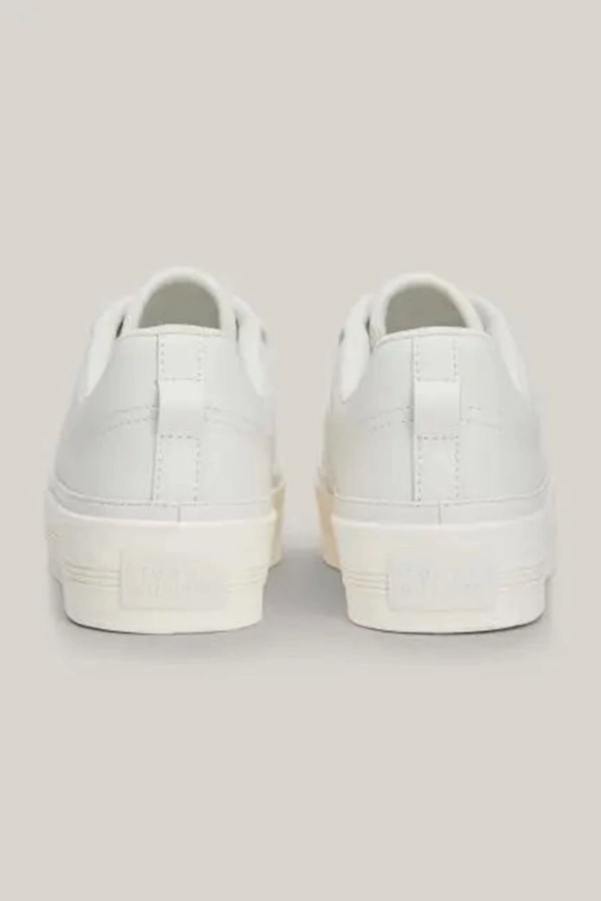 Tommy Hilfiger-Essential Vulc Sneaker - Mono Gram Patterned 3