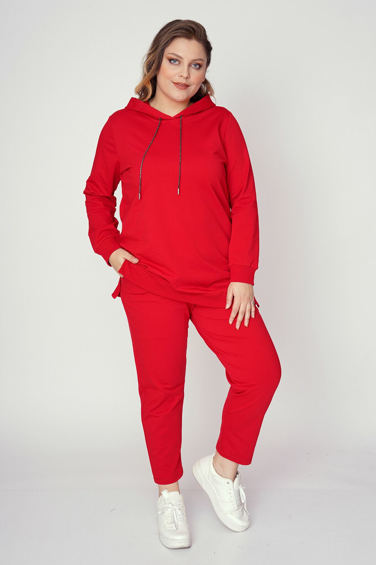 Femina-HOODED TRACKSUIT 2