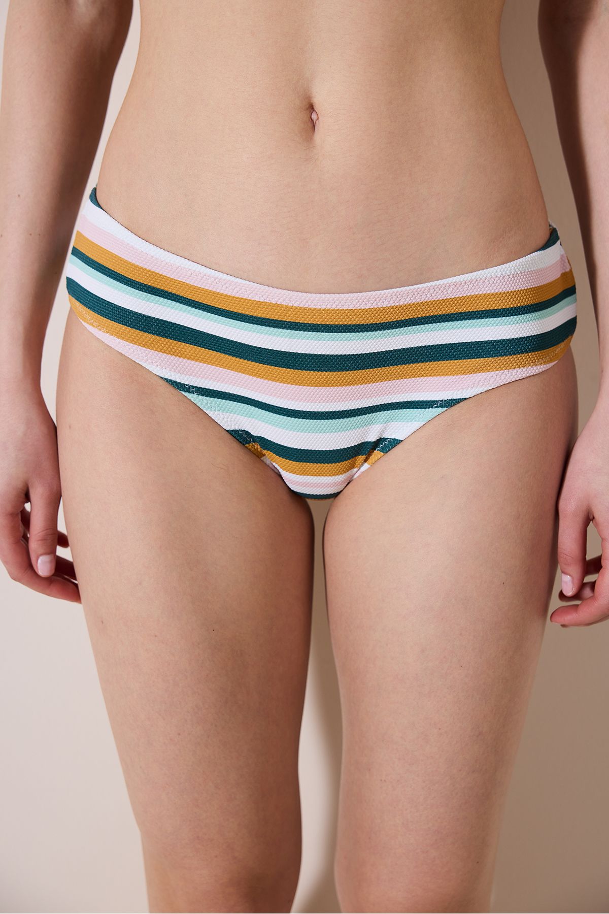 Penti-Shona Hipster – Strukturierte, gestreifte Bikinihose 1