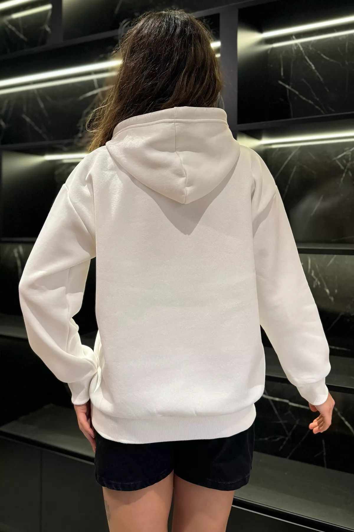 GÜLSELİ-White Women's Jewelled Hooded Hooded Sweatshirt 4