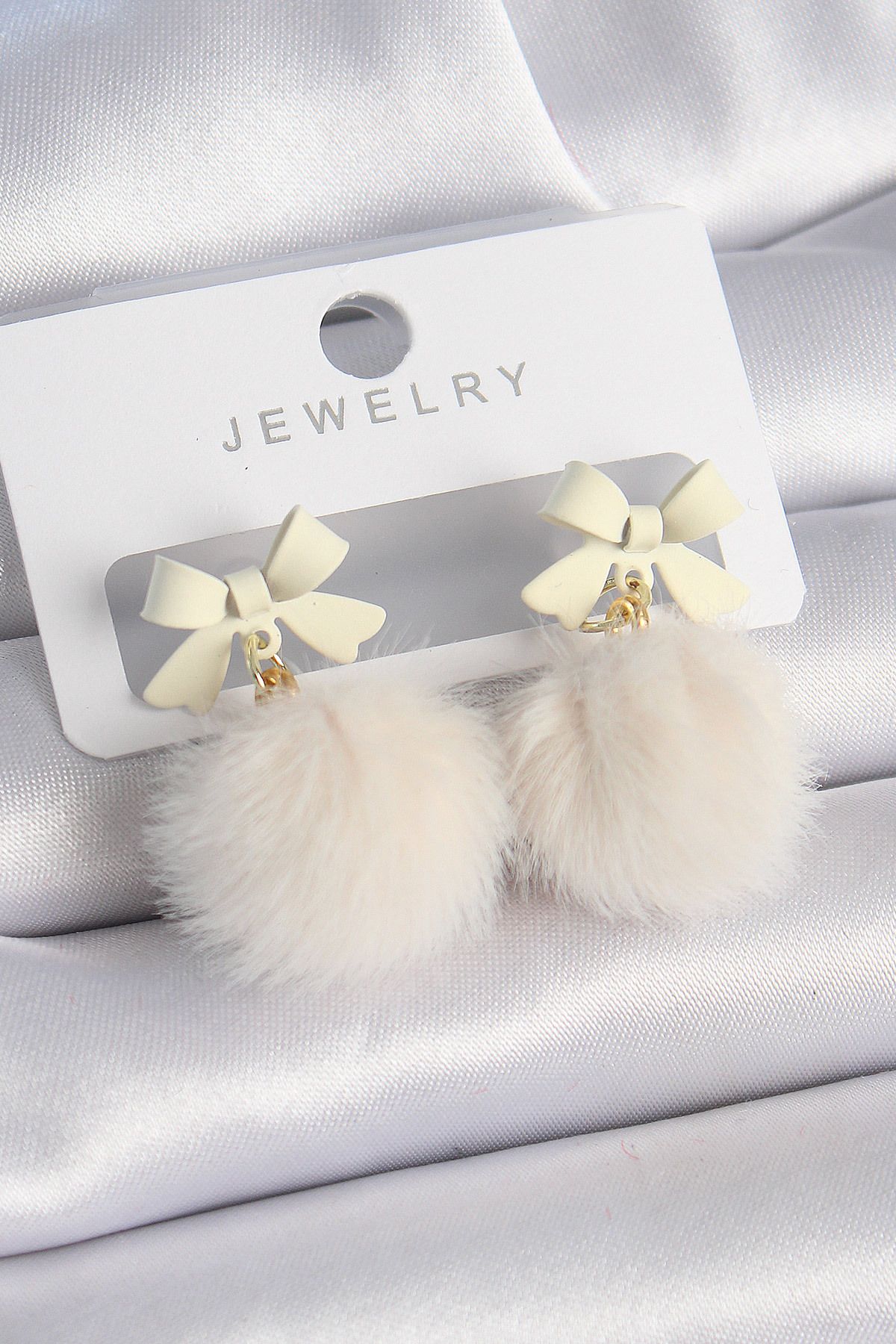 Clariss-White Color Ribbon Pompom Model Elegant Women's Earrings 1