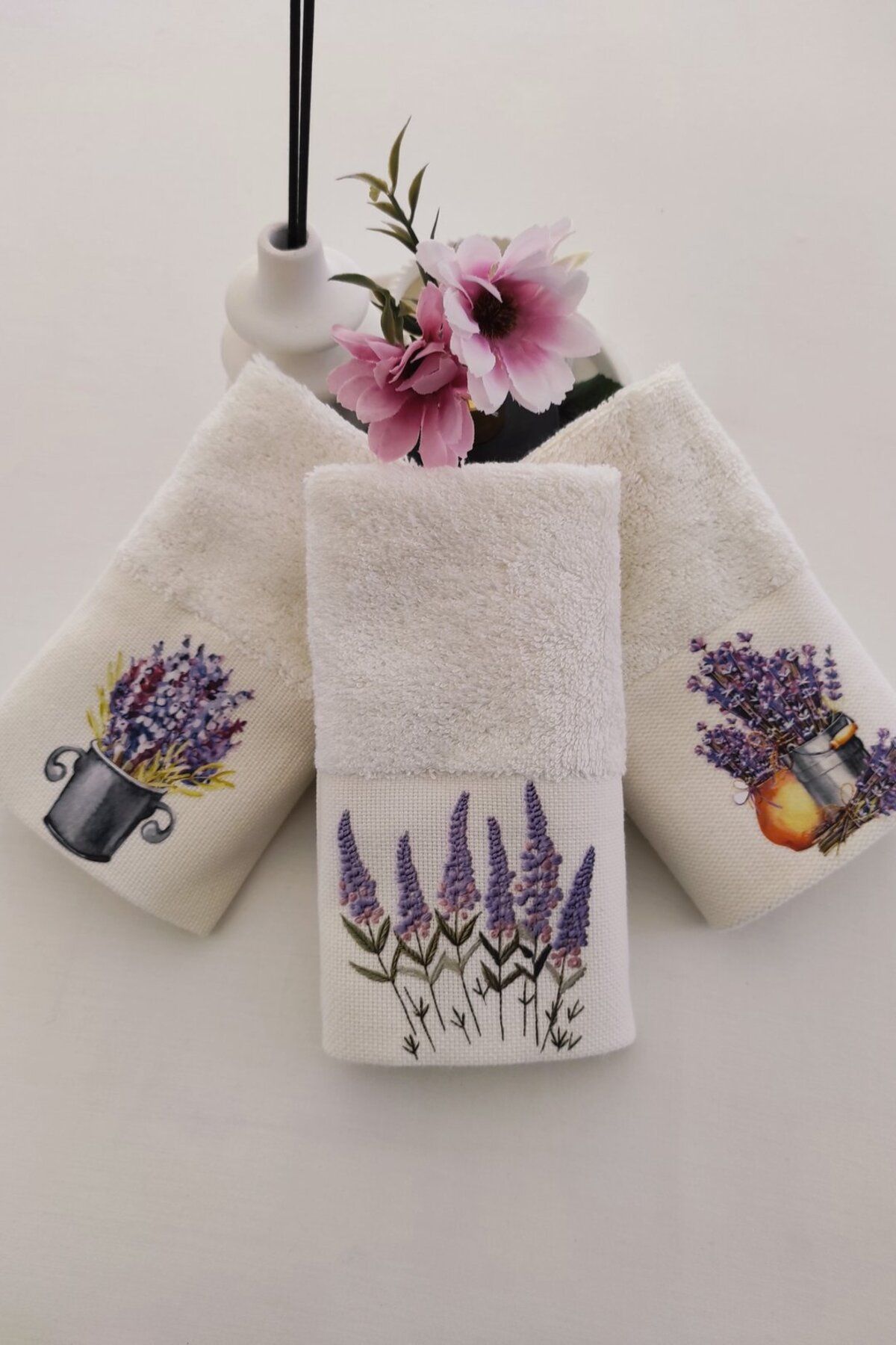 Sevim-Lavender 3-Piece Printed Kitchen and Guest Towel Set - Ecru Hand Towel - 30X50 cm 3