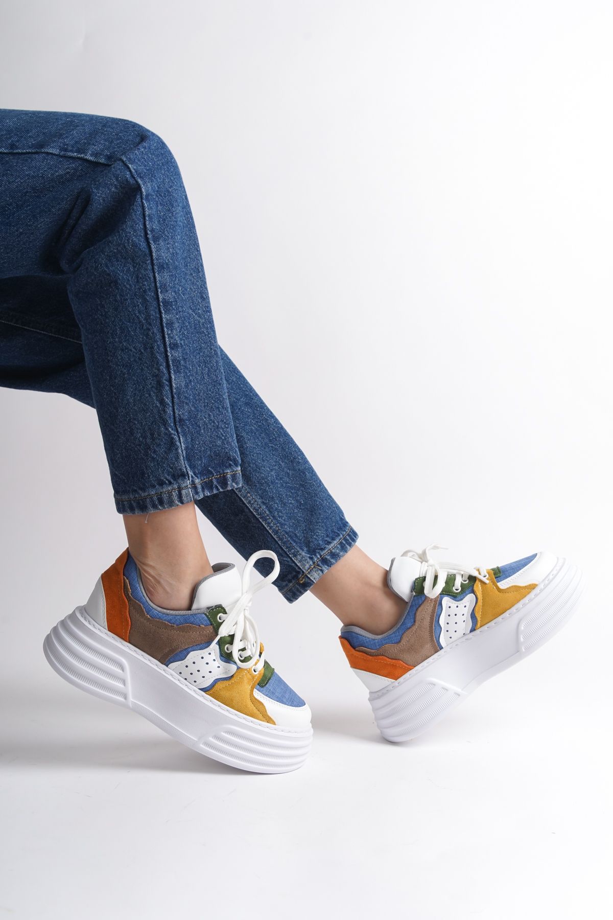 اسنیکر سفید زنانه کفش ورزشی اورجینال Capone Outfitters