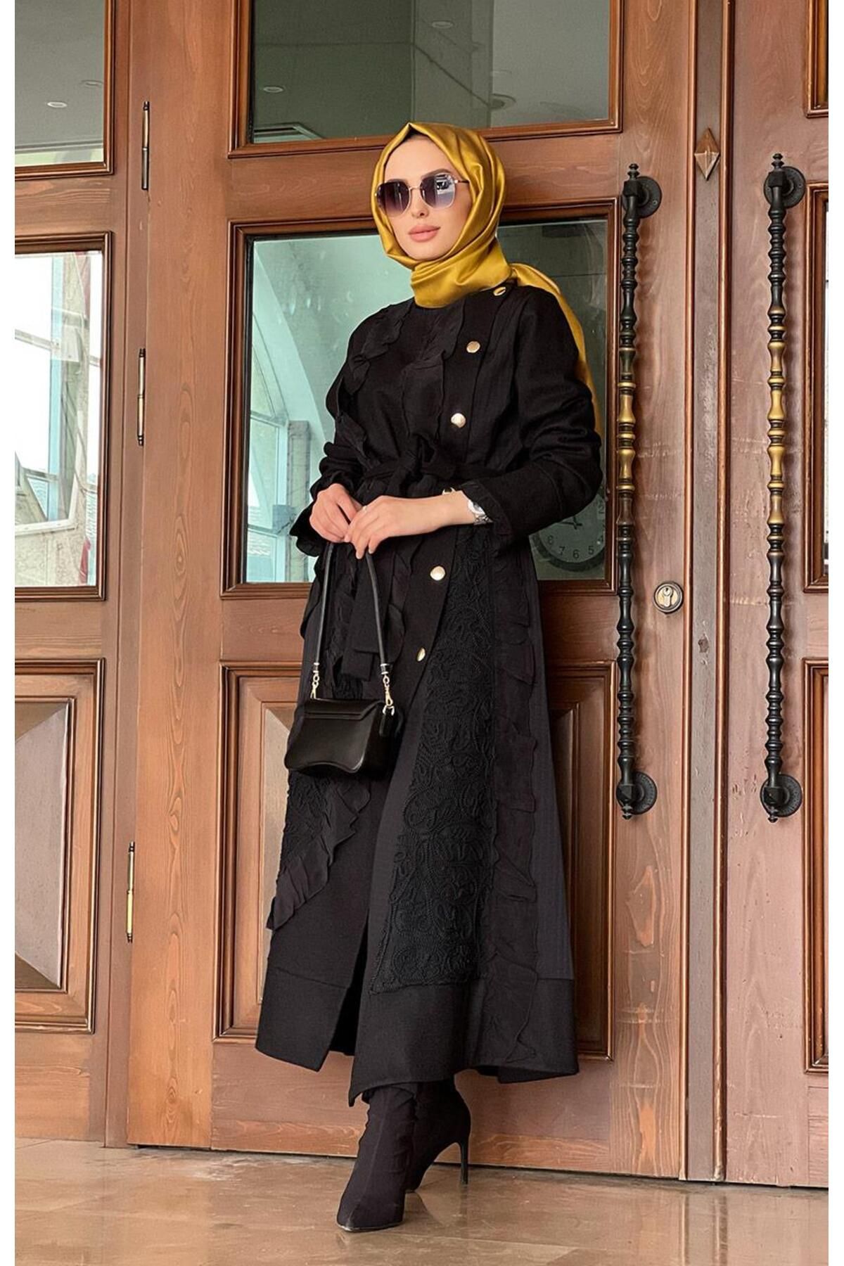 MissWhence-Black Top Coat - Model 36500 1