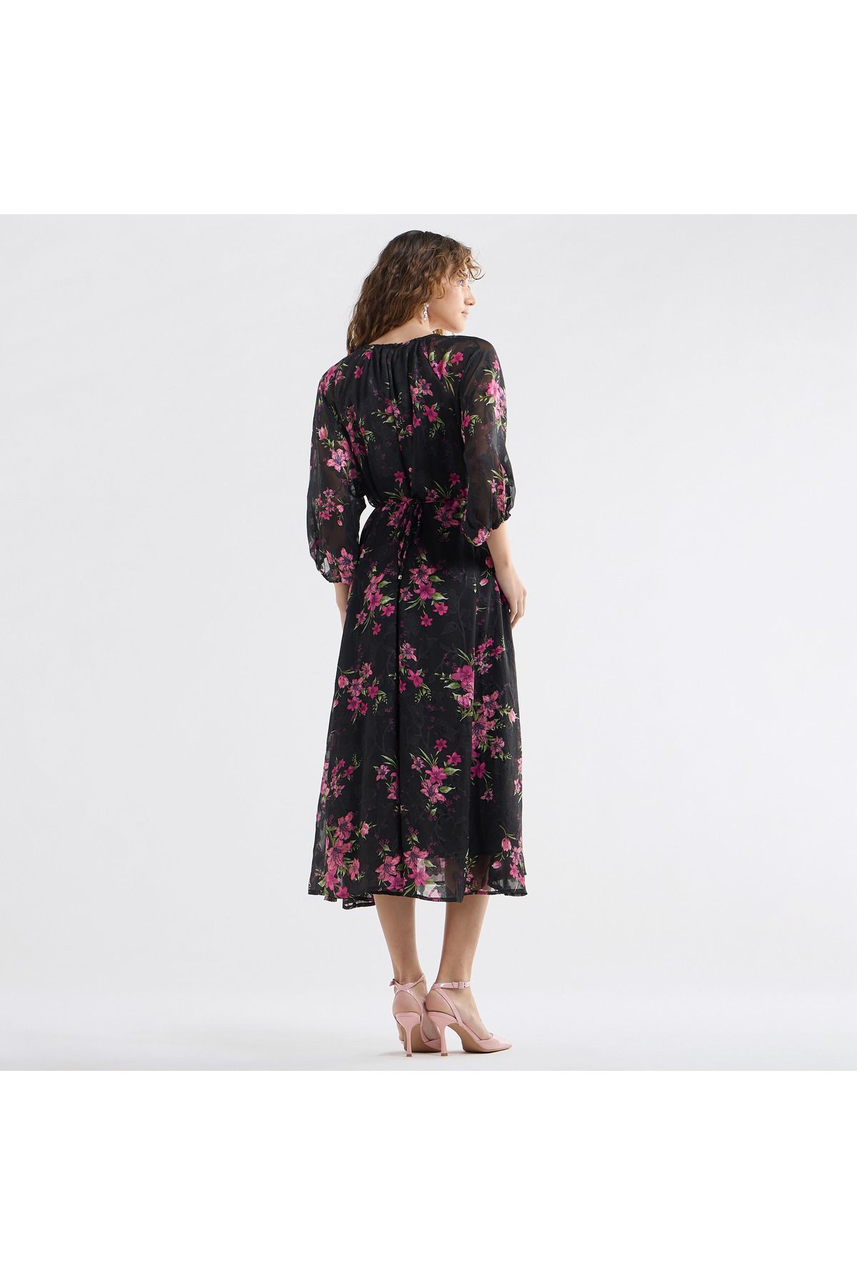 FAV-Floral Print Midi Dress with Batwing Sleeves and Tie-Up Detail 3