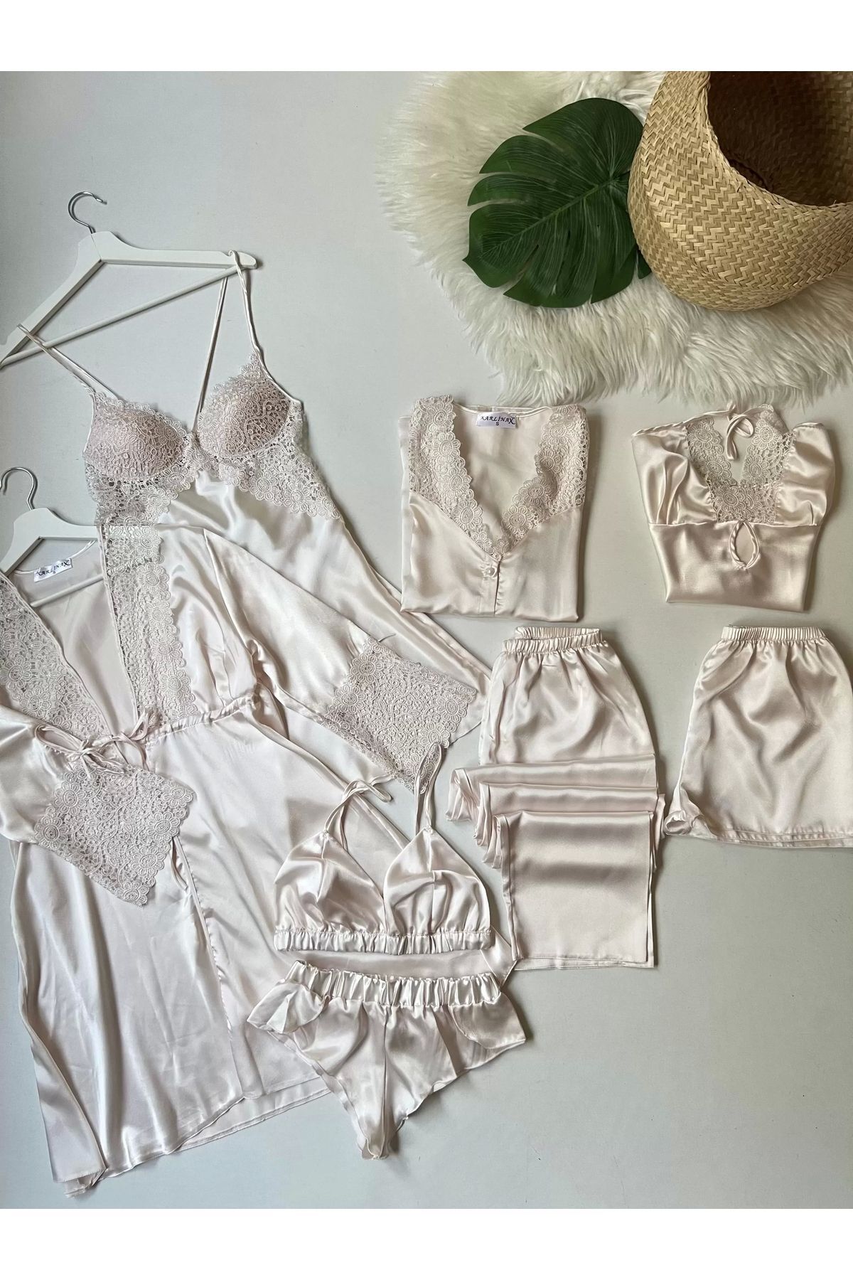KARLİNAX İpeksi Saten Inci Dev 8 Parça Gecelik Sabahlık Pijama Çeyiz Seti