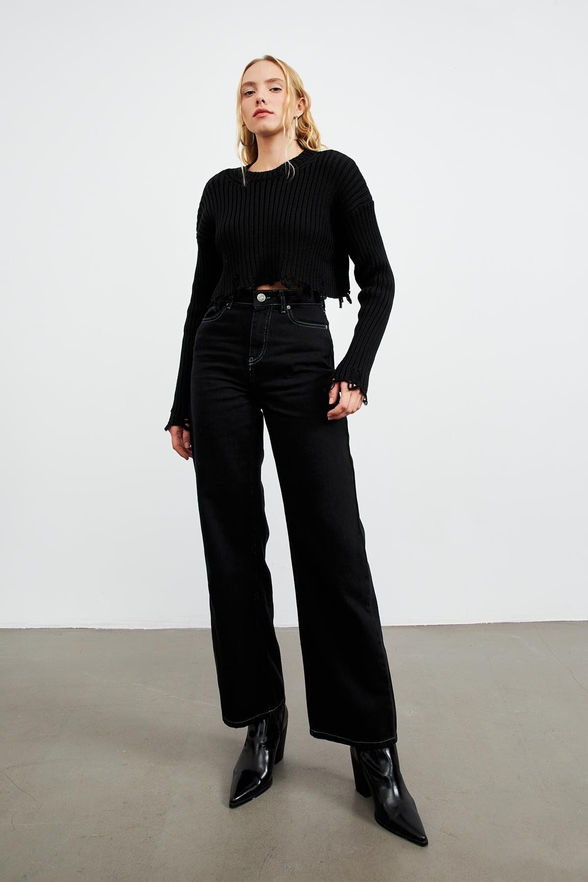 grande bel straight femme noire jean