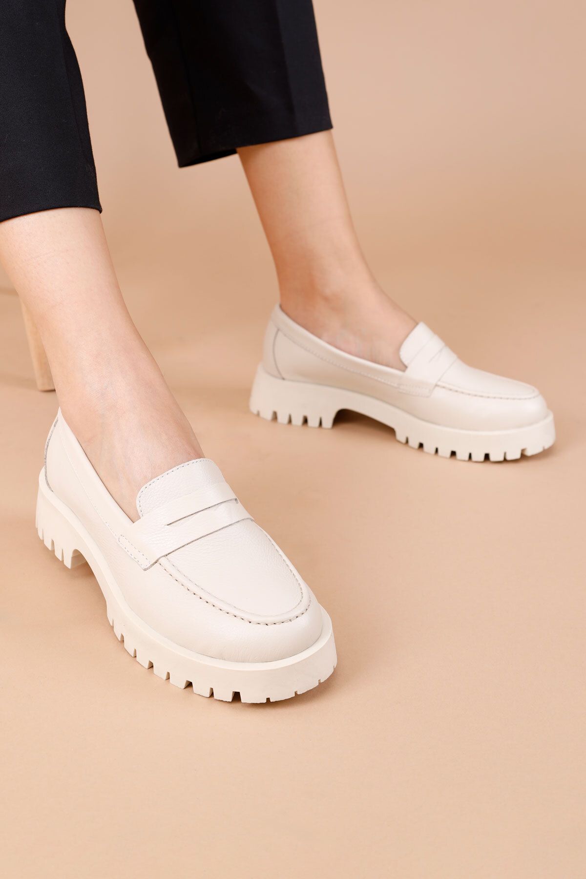 Getcho Tardeney Kadın Bej Loafer Ayakkabı