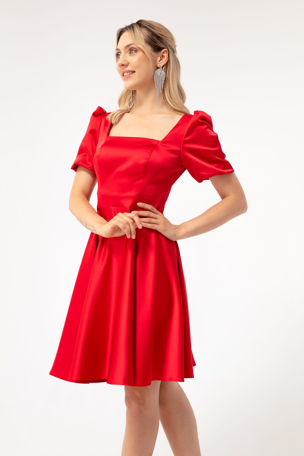 Lafaba-Women's Red Balloon Sleeve Flared Cut Midi Satin Evening Dress 4