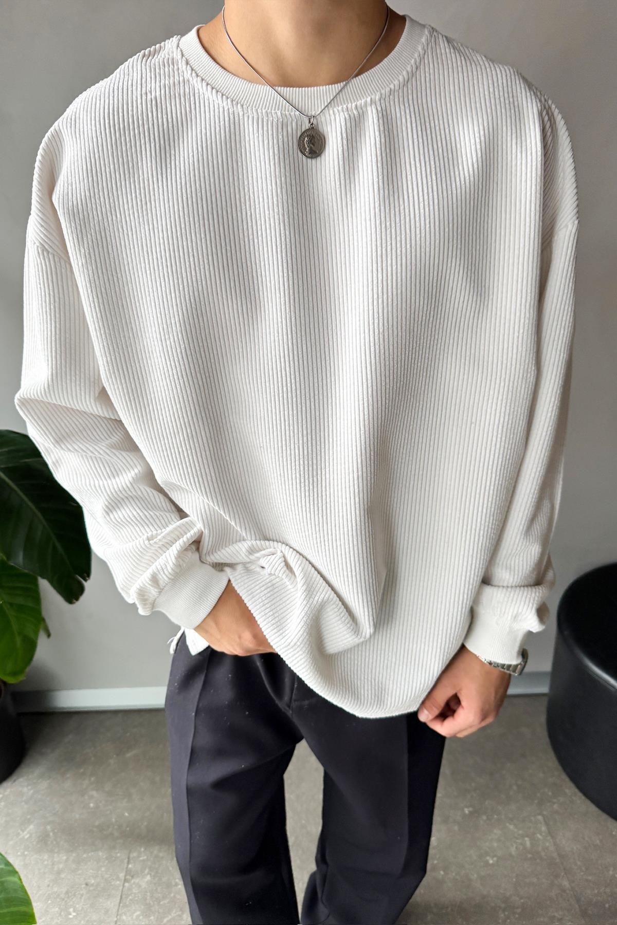 Flaw Wear-Corduroy White Crew Neck Sweatshirt 3