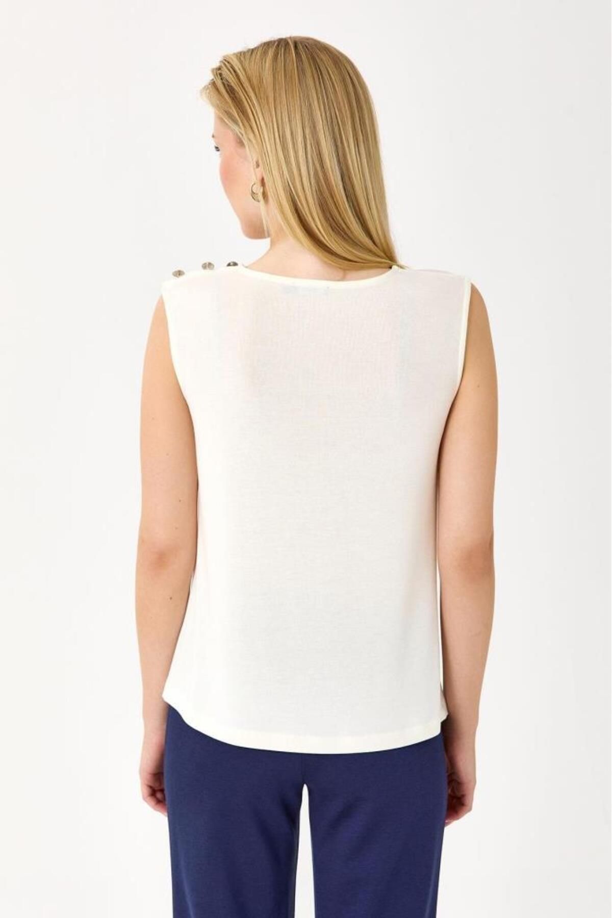 İKİLER-Round Neck Single Shoulder Button Detailed Blouse 245-1006 5