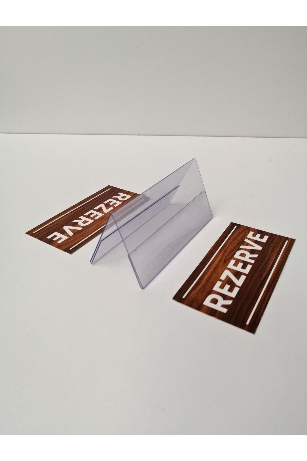 Şeffaf Etiket-5 قطع محفوظة من مادة PVC ذات اتجاهين للإبلاغ عن سطح المكتب جهاز محفوظ طاولة محفوظة من خشب الجوز 2