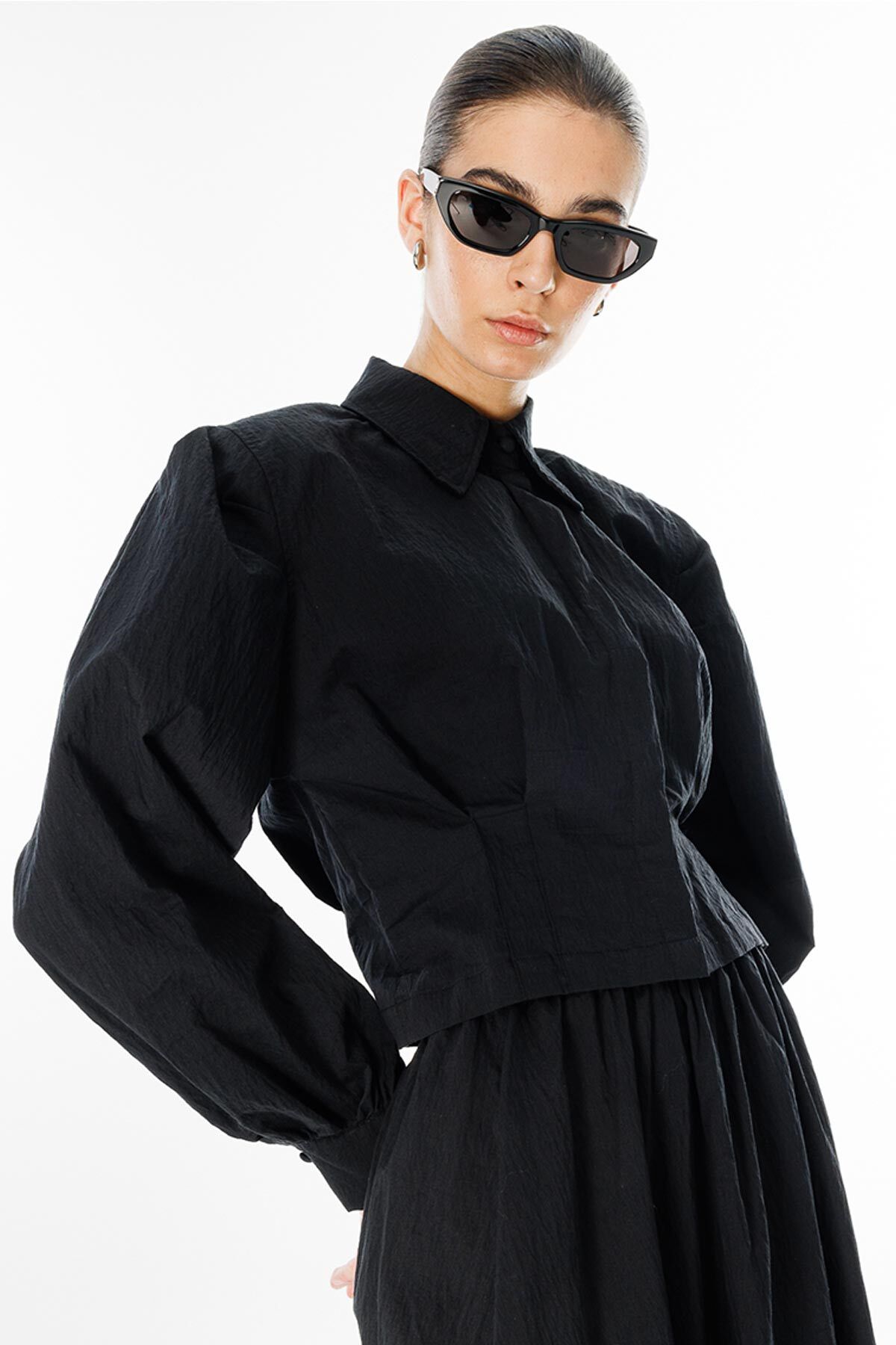 Hooopstore-Pleat Detailed Black Suit with Skirt 2