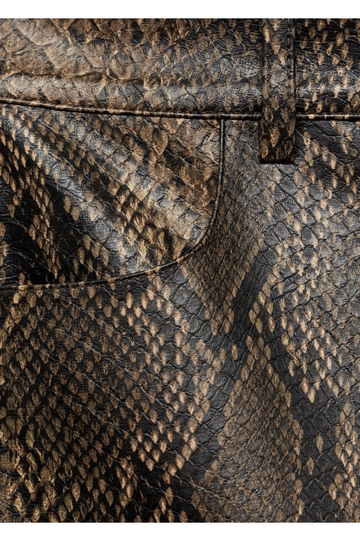 دامن کوتاه با افکت MANGO Woman Snakeskin