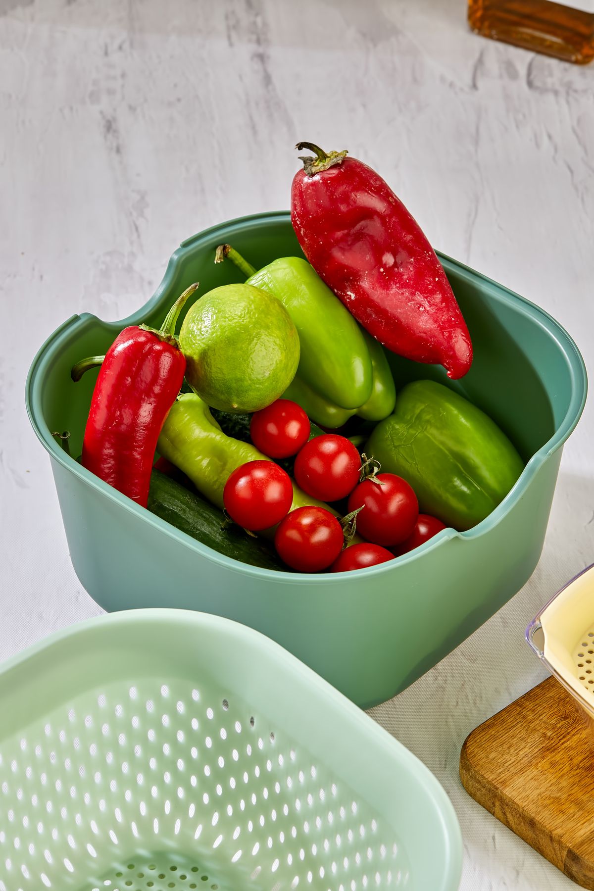 EMBazaar-Master 5 Piece Preparation Set - Multi-Purpose Mixing Bowl, Strainer and Cutting Board 7