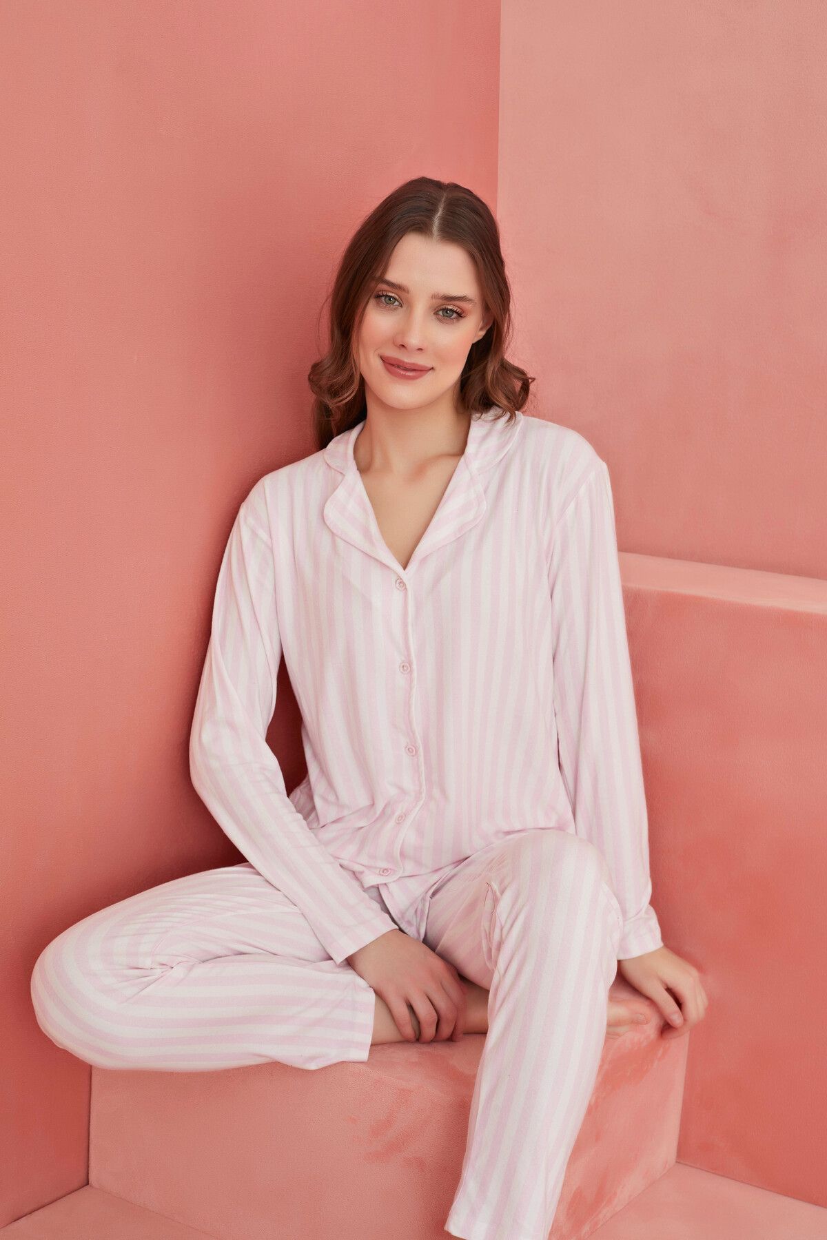 ELİTOL-Pink Striped Patterned Front Buttoned Suede Pajama Set 1