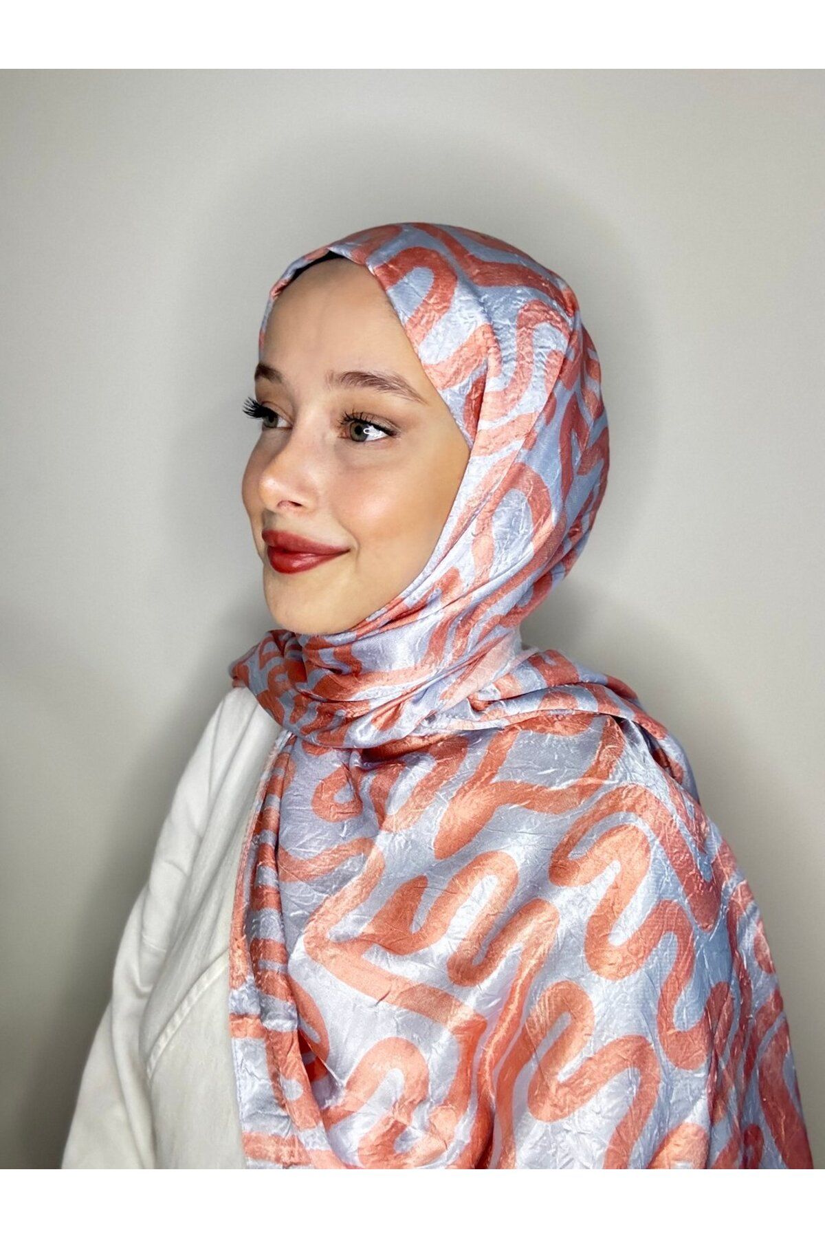 Modakaşmir-Abstract Wave Pattern Shiny Bamboo Shawl 3