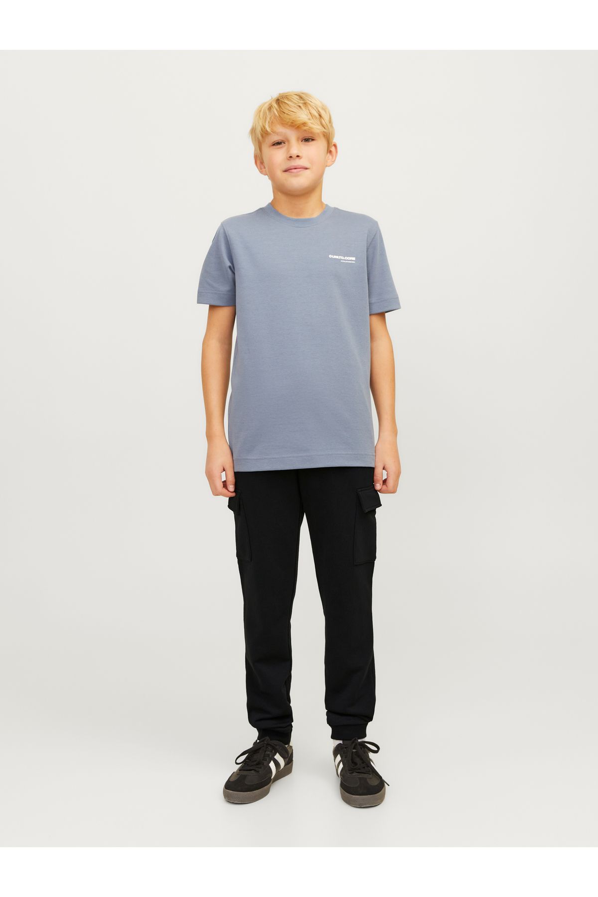 complete the look image