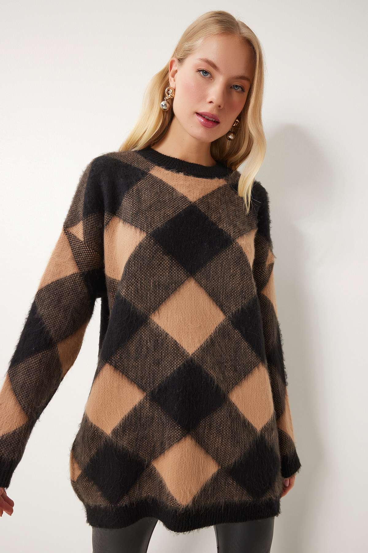 Happiness İstanbul Жіночий довгий светр-пуловер з текстурованою фактурою з бісквітним малюнком AN00215