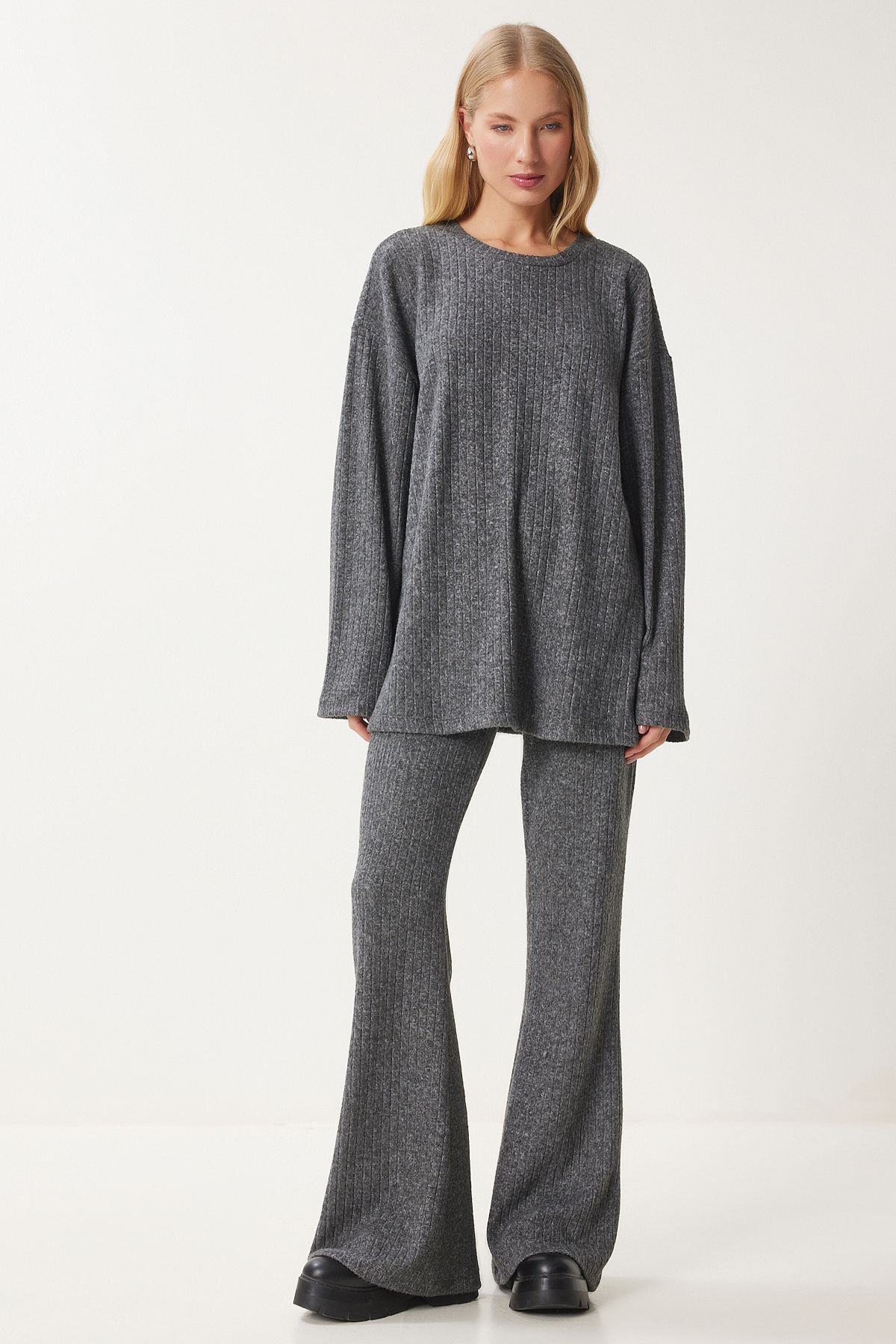 Happiness İstanbul-Anthracite Women's Knitted Blouse and Trousers Set - Comfortable Corduroy Rg00047 1