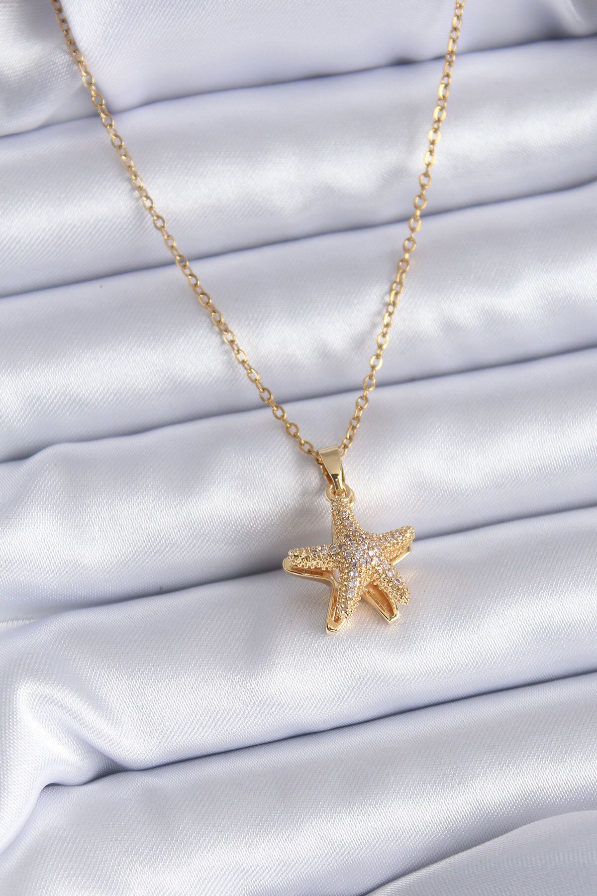 New Things 316L Çelik Gold Renk Zirkon Taşlı Açılır Deniz Yıldız Model İnci Detay Kadın Kolye