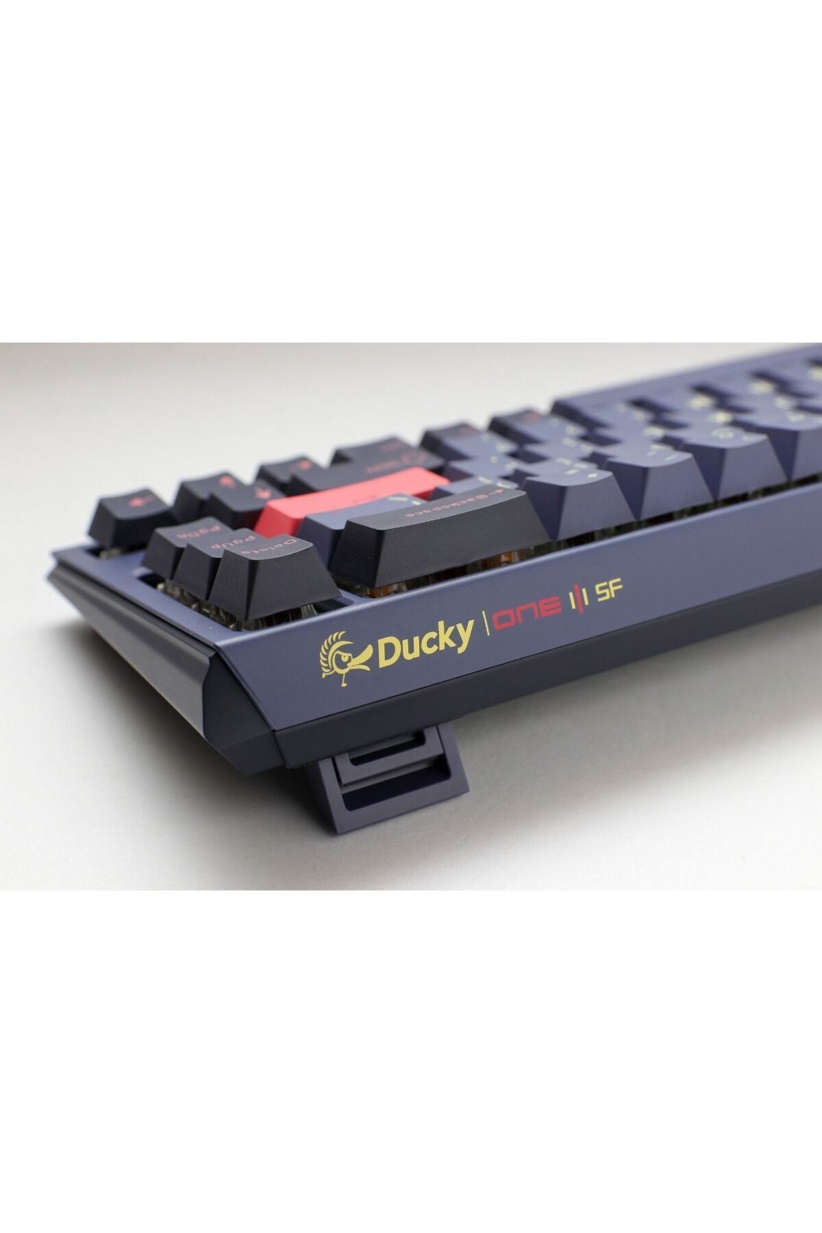 Ducky-لوحة مفاتيح الألعاب الميكانيكية One 3 Cosmic Blue SF 65% Cherry Brown Key US 8