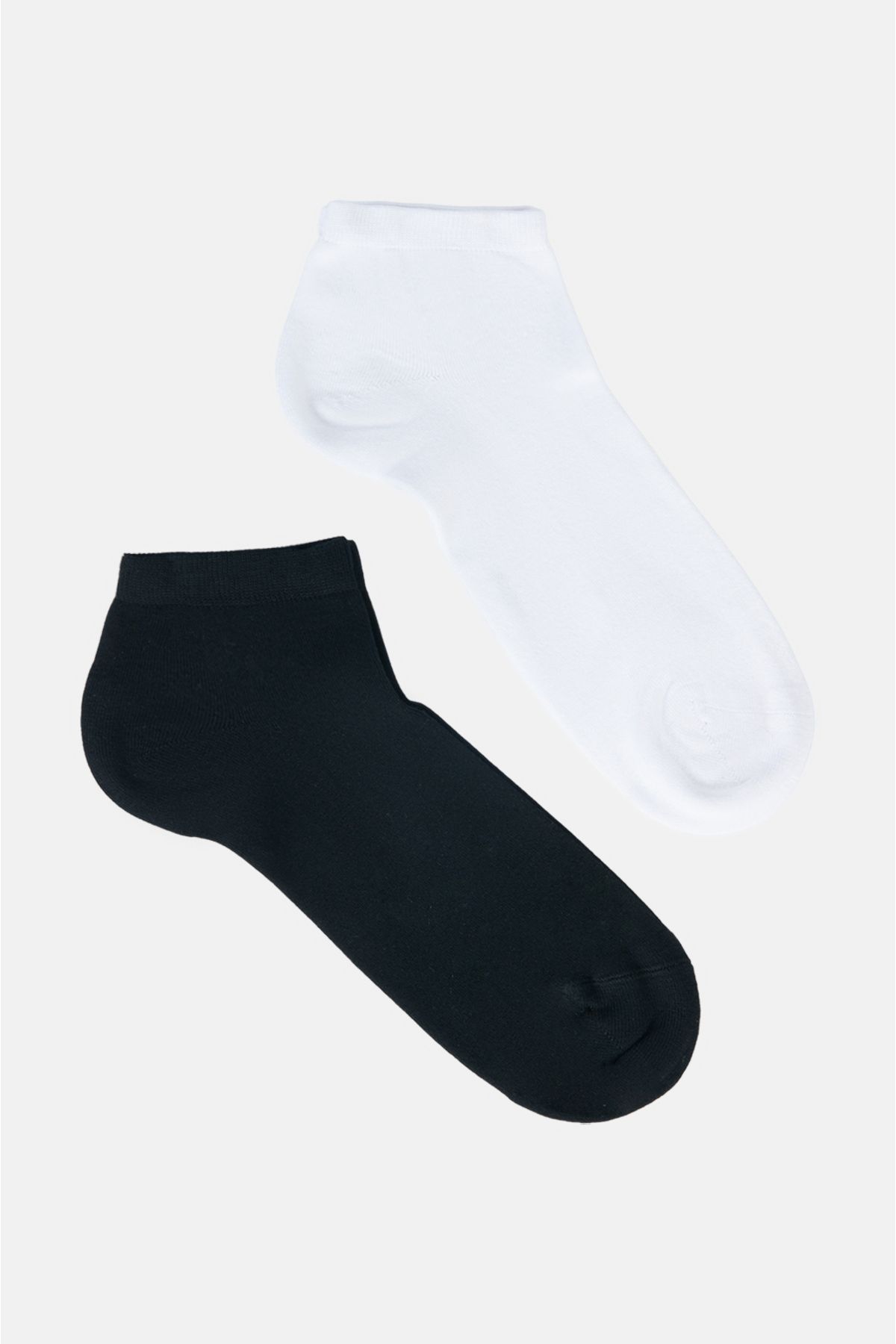 Avva-Men's Black-White 2-Piece Plain Sneaker Socks B008507 2