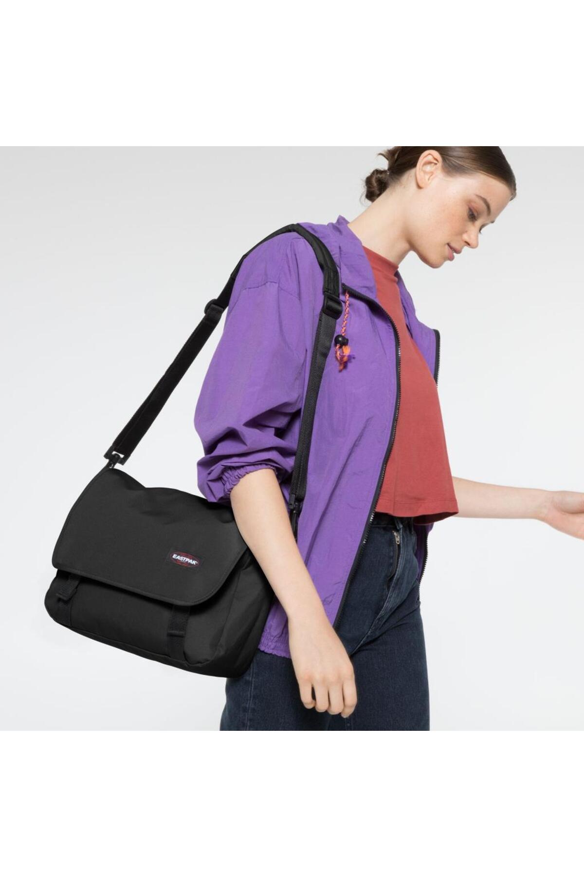 Eastpak  Jr Omuz Askılı Postacı Çantası Black Ek0000770081 - Görsel 2