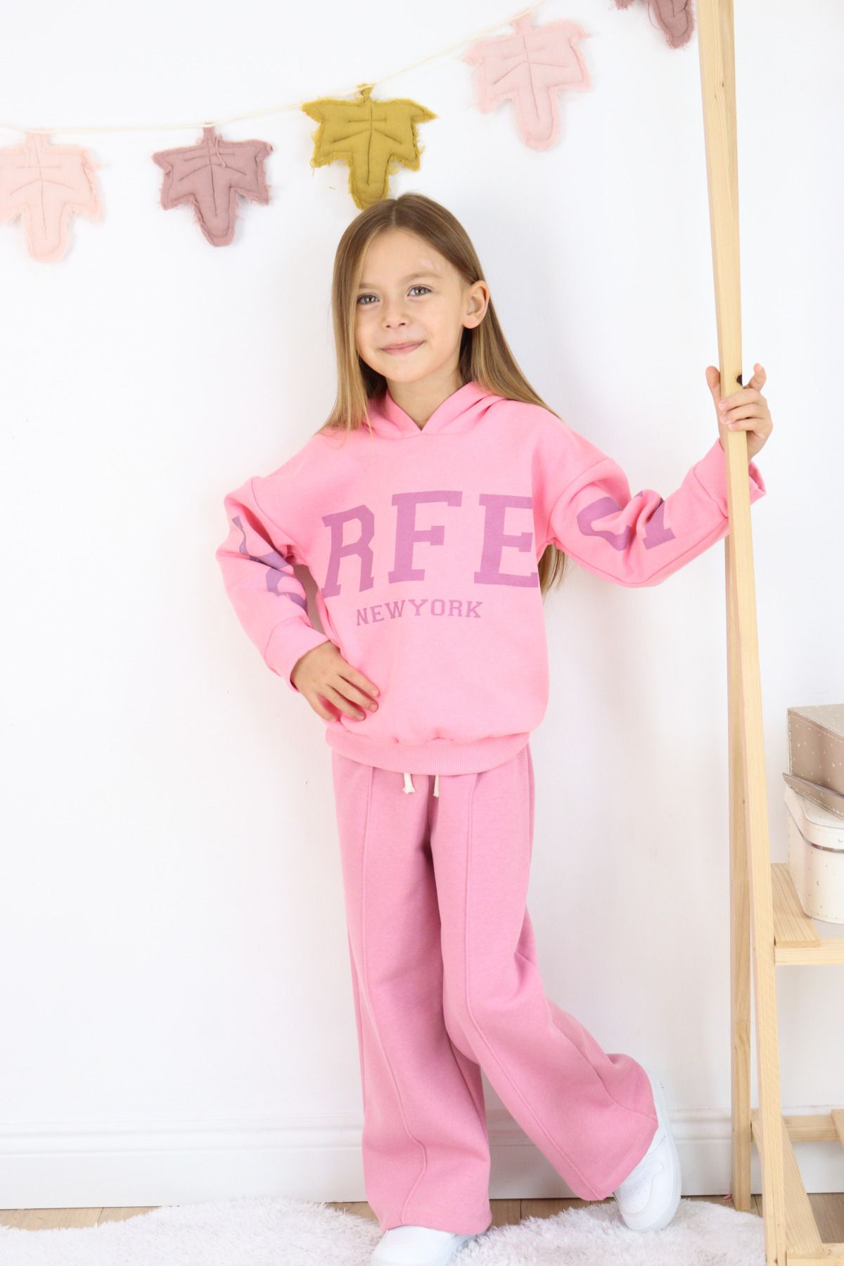 Harika KIDS-Set de trening pentru fete Raster cu picior spaniol 5